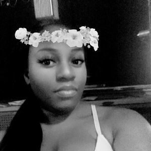 Meet your Posher, Ayanna